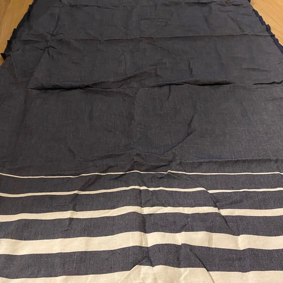 Turkish Towel in Navy & White - Picture 5 of 6